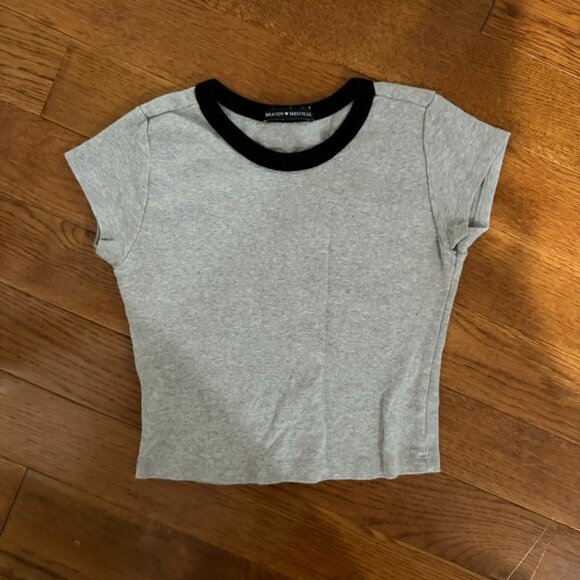 Brandy Melville Tops - Brandy Melville Gray Crop Top